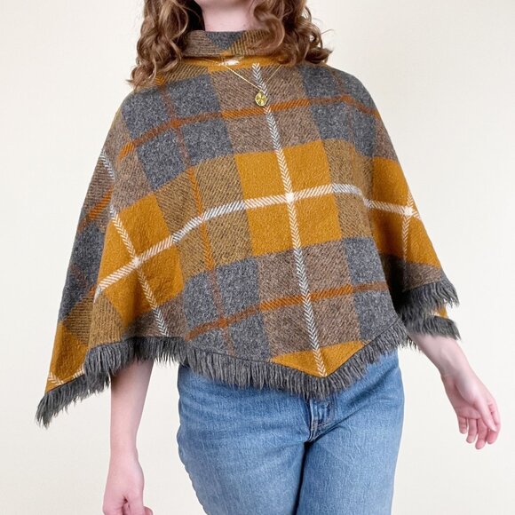 Vintage Wool Fringe Poncho Sweater Jacket Coat Top Plaid Fall Winter Mod 50s 60s - Picture 2 of 7
